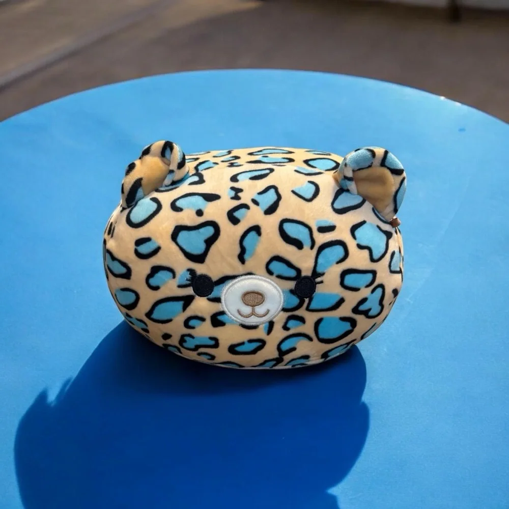 Liv The Leopard Stackable 8